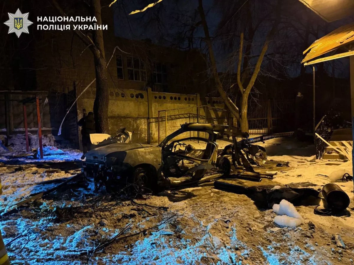 Ukraine detains two Russian agents linked to van explosion in Kyiv PHOTO