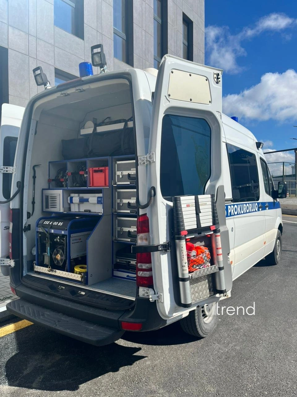 Azerbaijan grants emergency status to some prosecutors’ vehicles