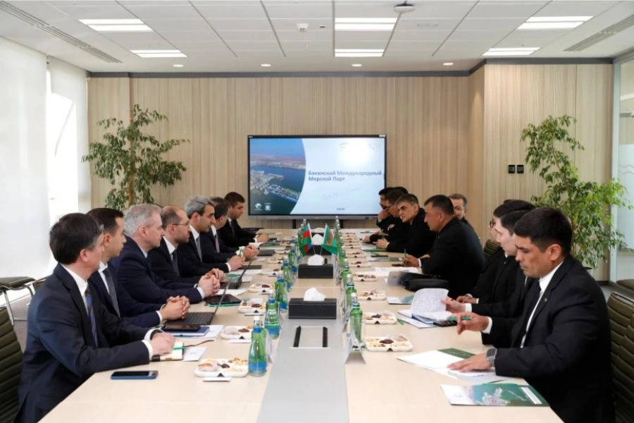 Baku, Turkmenbashi ports expand cooperation to boost regional transportation