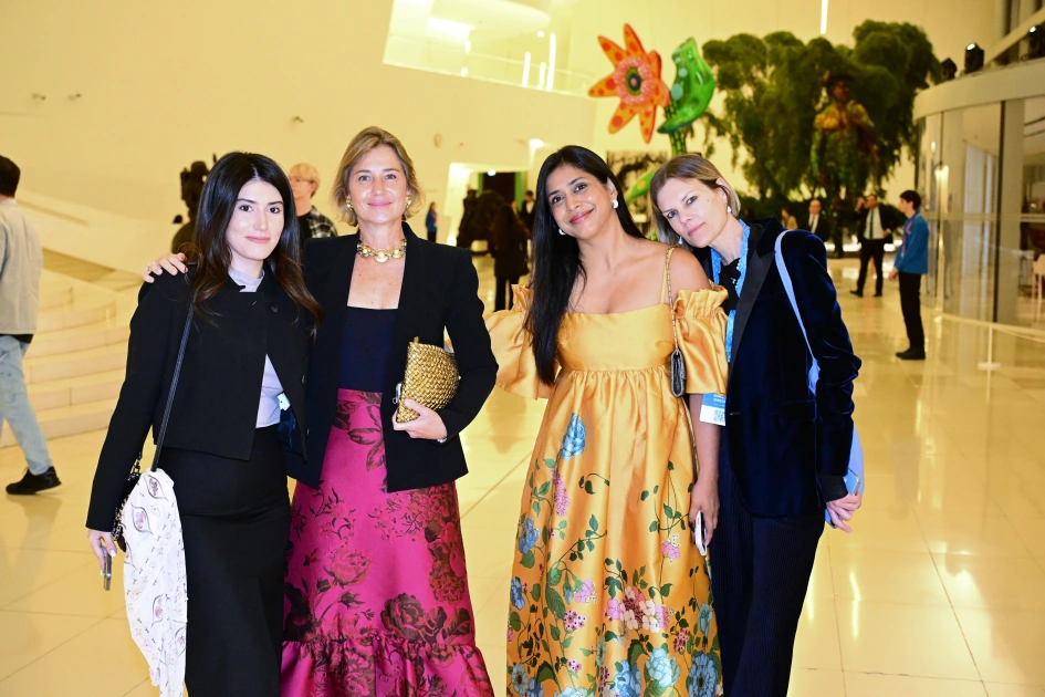 Heydar Aliyev Foundation VP Leyla Aliyeva and Alena Aliyeva attend official opening of Art Weekend (PHOTO)