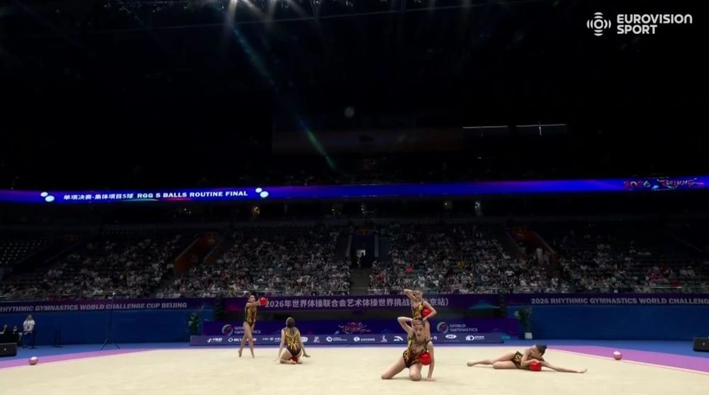 Azerbaijani gymnasts take part in World Championships (PHOTO)