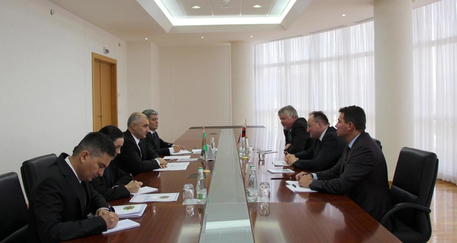 Turkmenistan, Slovakia review outcomes of first economic commission meeting
