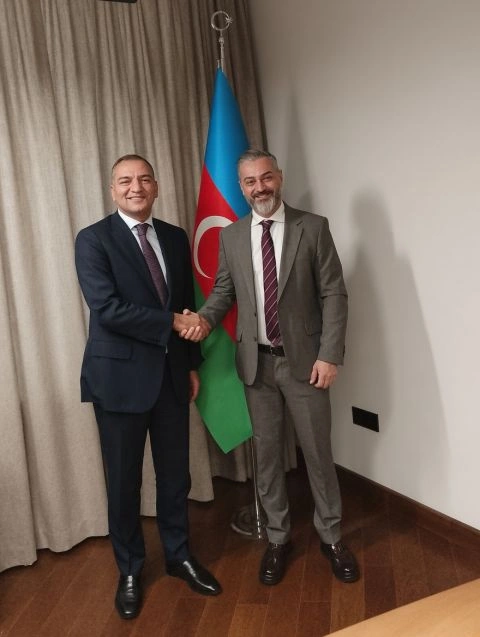 Azerbaijan, Albania discuss expanding tourism cooperation (PHOTO)