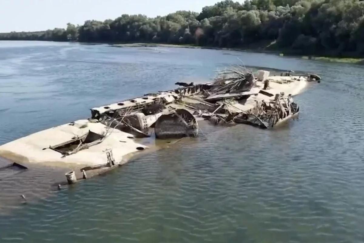 "Sava’s Titanic" emerges as Europe’s rivers shrink under extreme heat