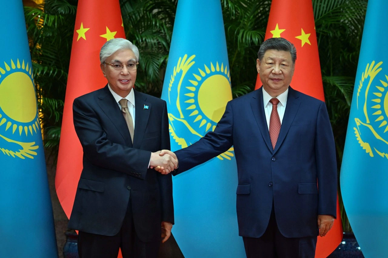 President Tokayev, Xi Jinping hold high-level talks in Shanghai