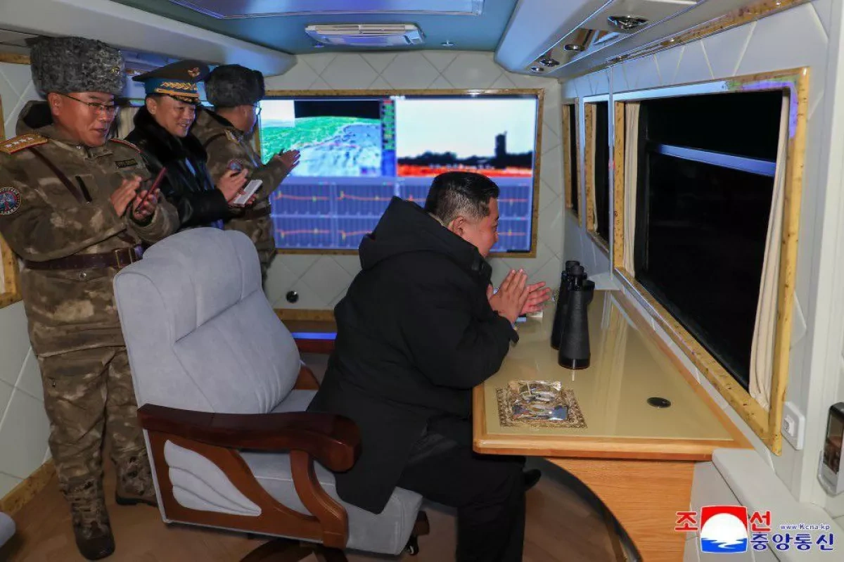 North Korea tests new-type anti-air missiles Photo