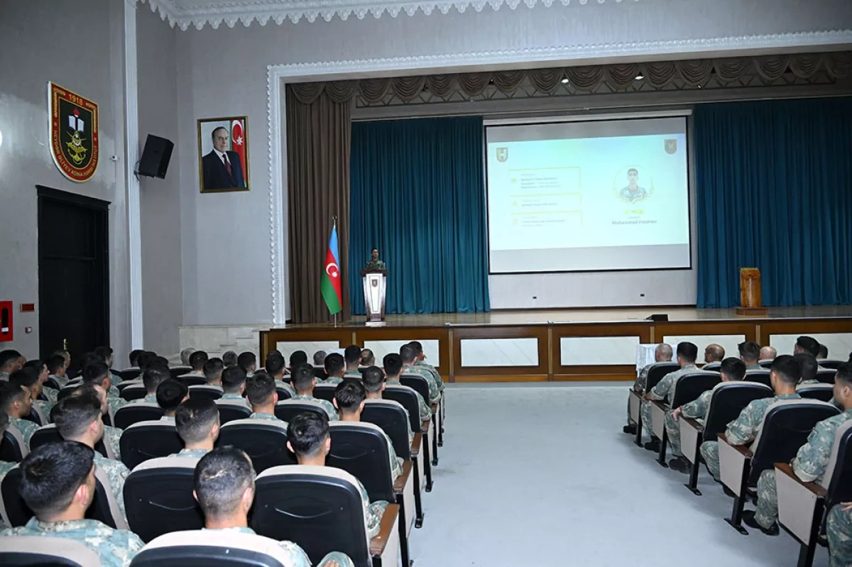 Azerbaijan honours graduates of reserve officer training course VIDEO