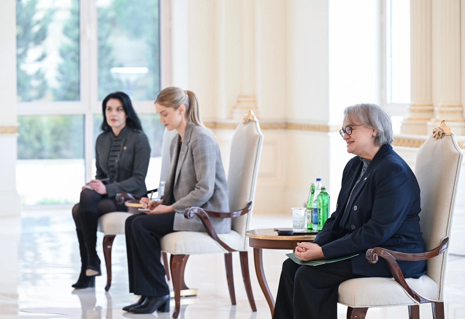 President Ilham Aliyev accepts credentials of Australia's newly appointed ambassador (PHOTO)