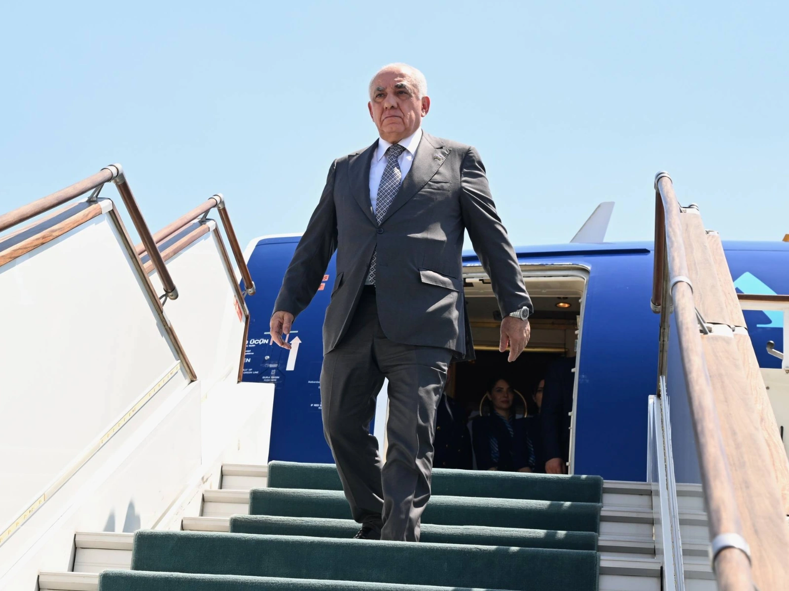 Azerbaijani Prime Minister pays working visit to Uzbekistan (PHOTO)