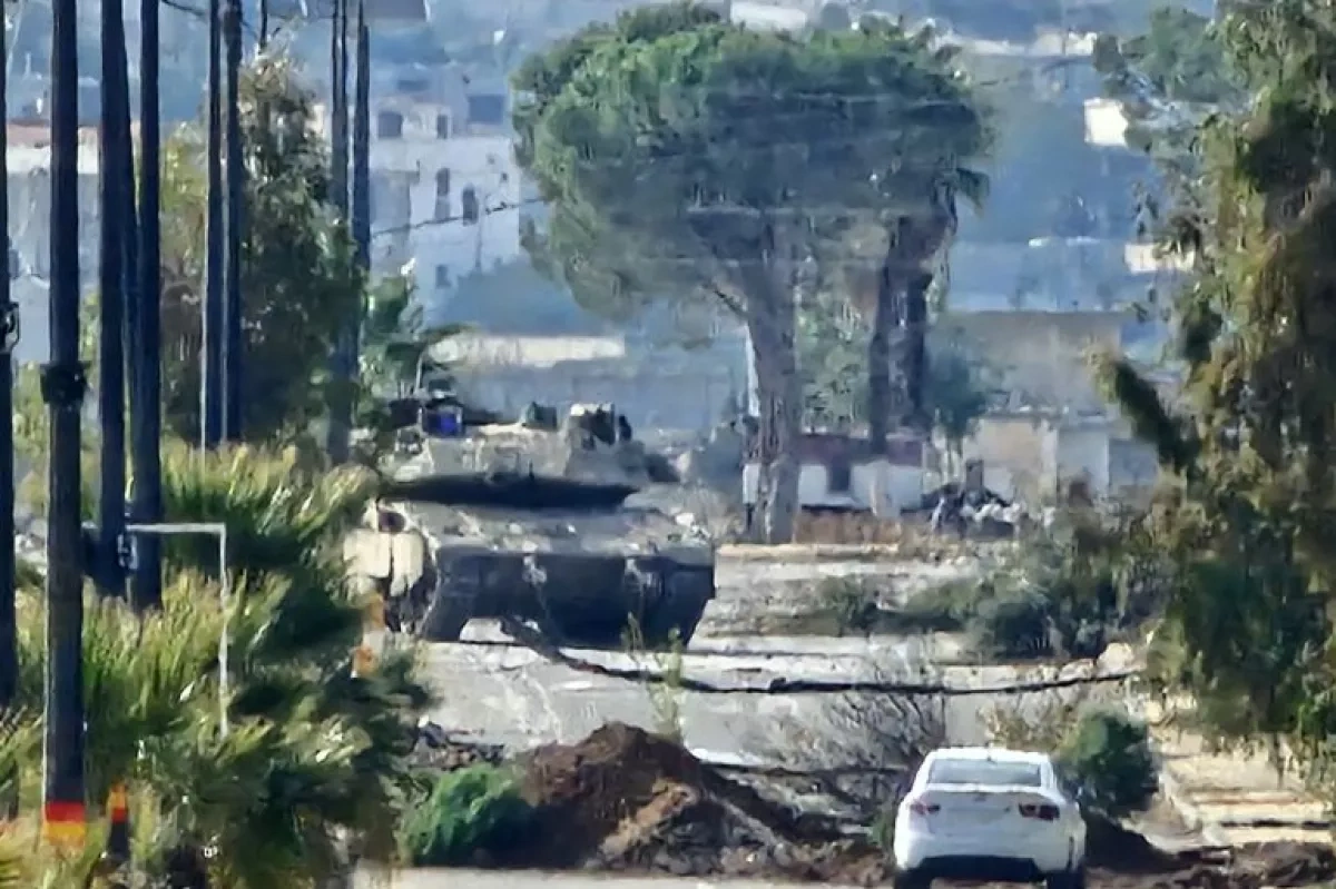 Israeli forces advance deeper into southern Syria amid peace talks