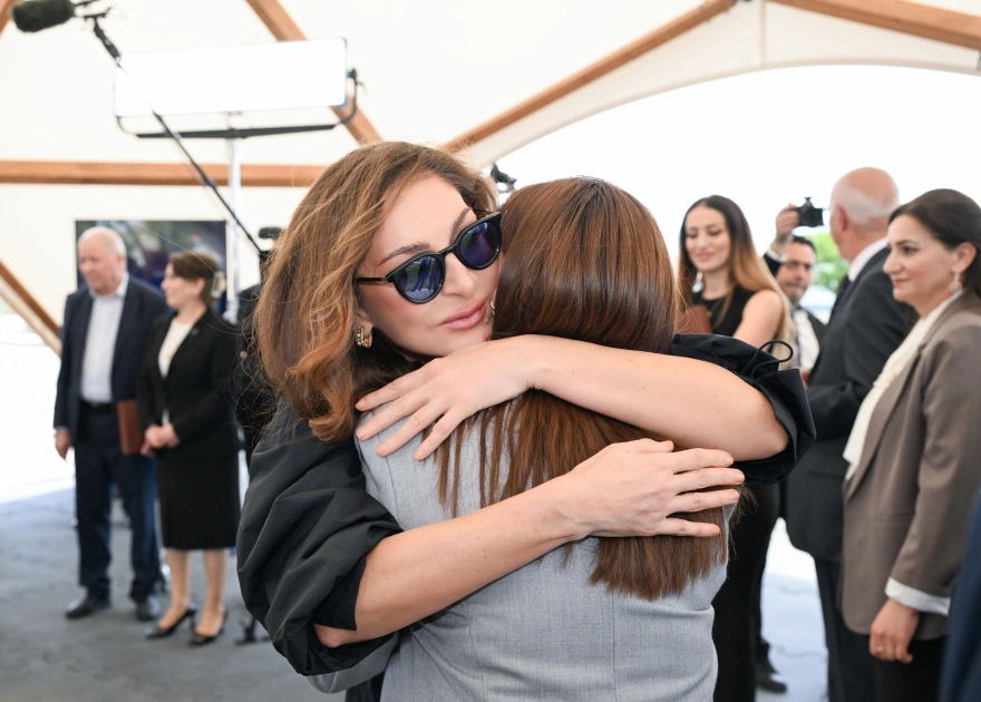 President Ilham Aliyev, First Lady Mehriban Aliyeva meet with residents of Shukurbeyli village of Jabrayil district (PHOTO)
