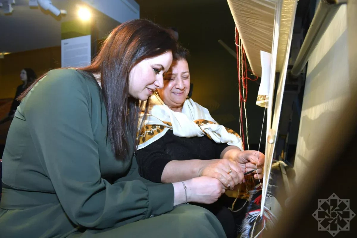 Lithuania’s PM tours Azerbaijan National Carpet Museum PHOTO
