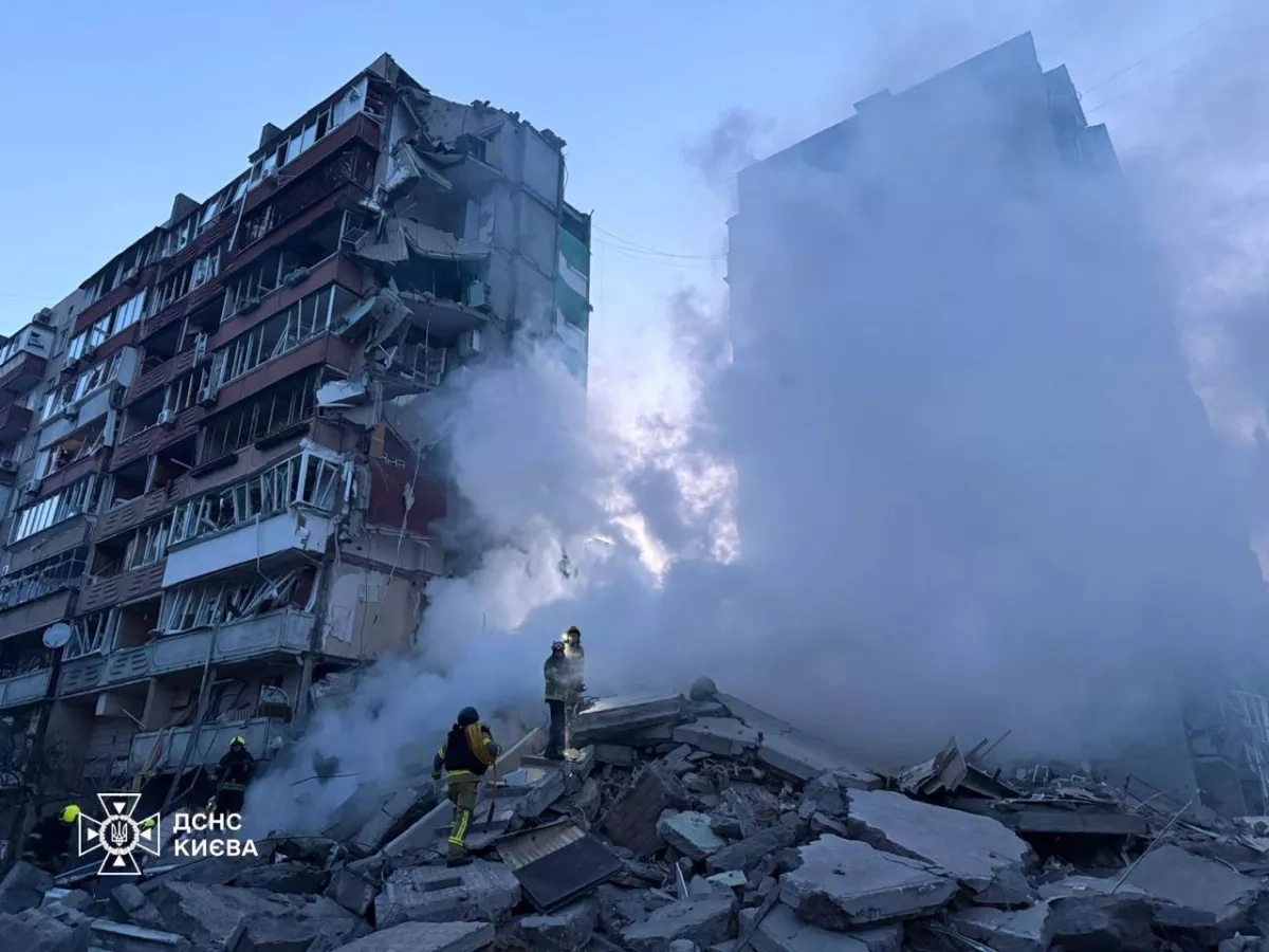 Russian strike turns Kyiv morning into tragedy PHOTO / VIDEO