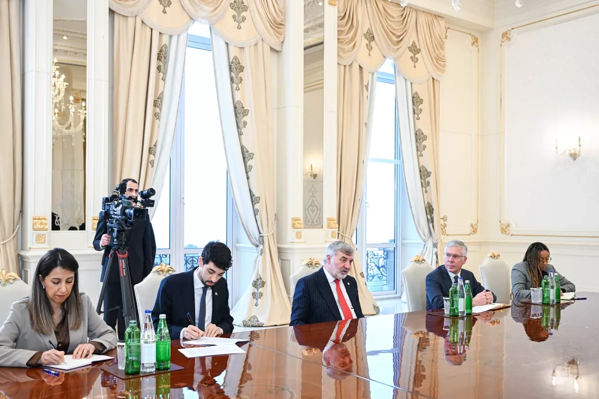 Azerbaijani president, UK official discuss peace agenda, economic cooperation Photo