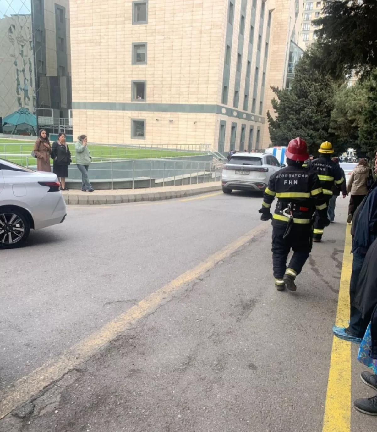 Explosion rocks medical centre in Baku, injuries reported PHOTO