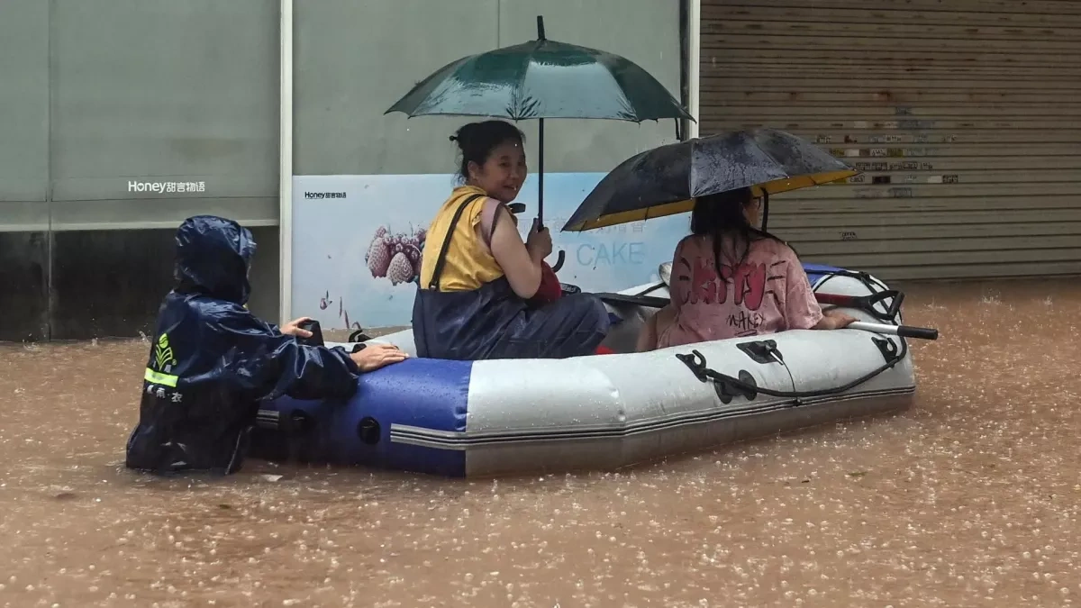 Typhoon forces evacuation of more than 710,000 in southern China