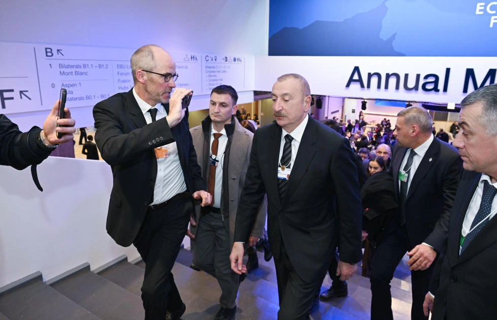President Ilham Aliyev participates in panel session as part of World Economic Forum (PHOTO)