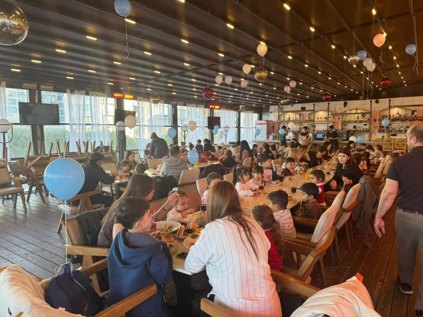 Holiday event for children organized at Baku Zoological Park on Leyla Aliyeva's initiative (PHOTO)