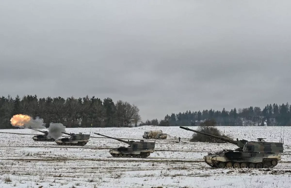 Italy deploys PzH 2000 Howitzers in Germany for NATO artillery drill
