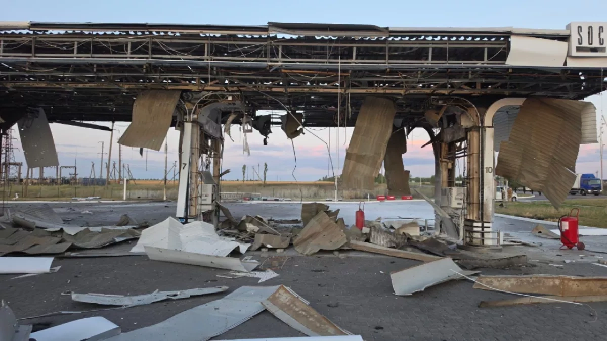 Kyiv takes brunt of overnight Russian attack as SOCAR station damaged PHOTO / VIDEO