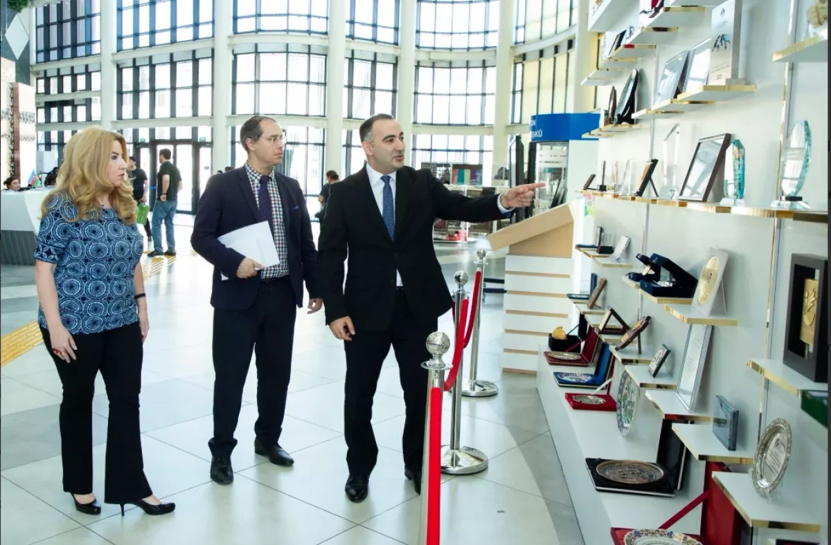 Greek ambassador explores Azerbaijan’s ASAN Xidmət model PHOTO