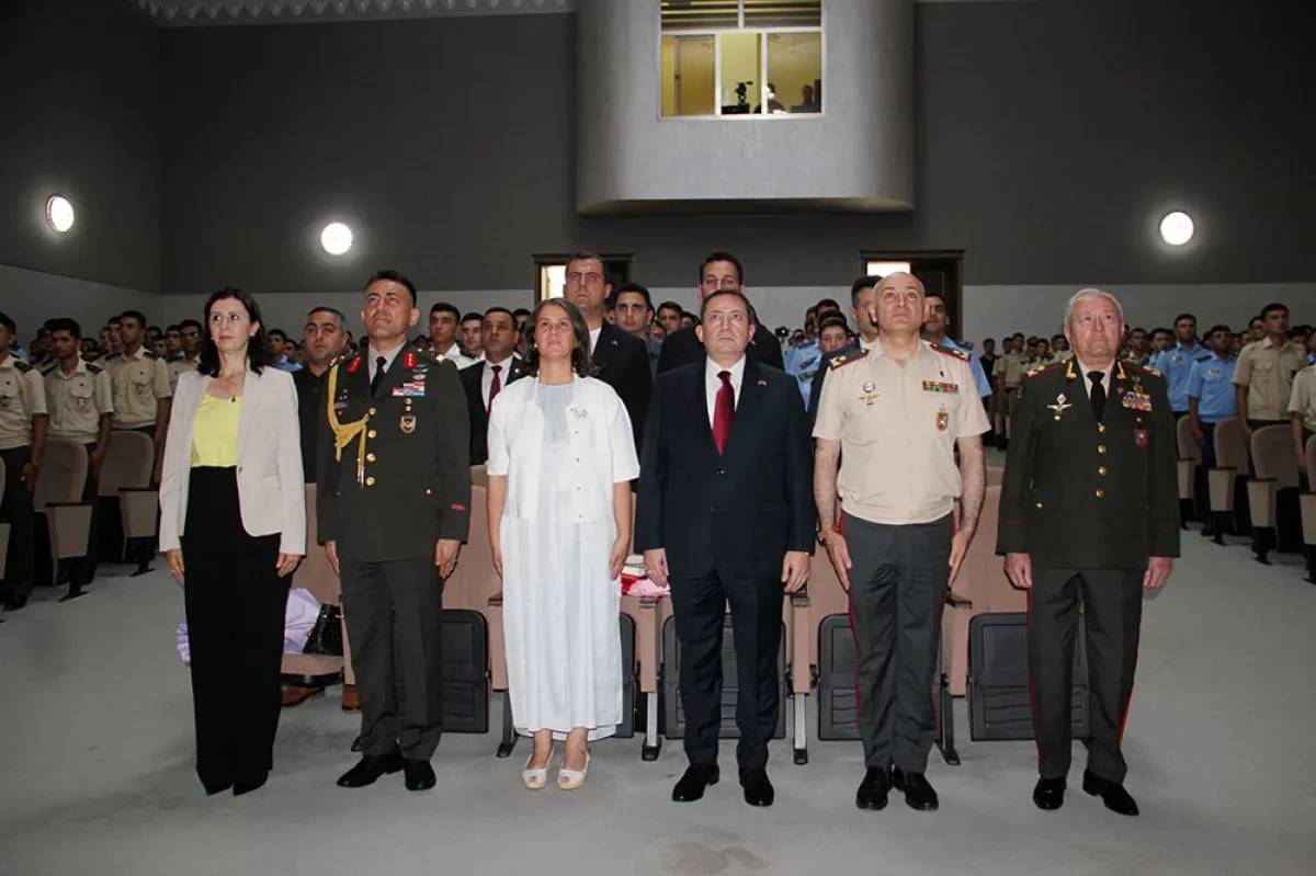 Turkish military band stages special Armed Forces Day concert in Azerbaijan PHOTO
