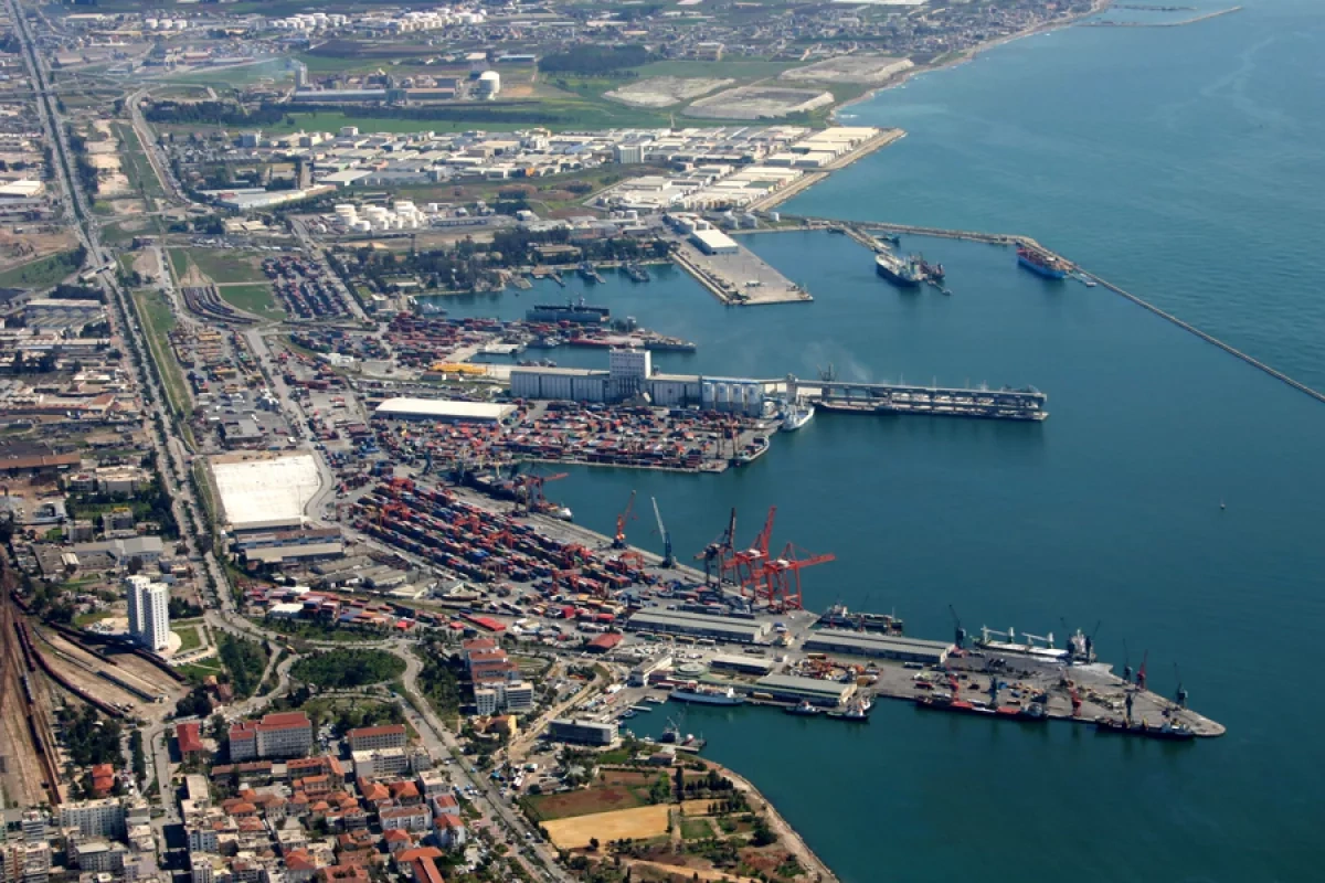 Georgian PM announces start of new berth construction at Poti Port