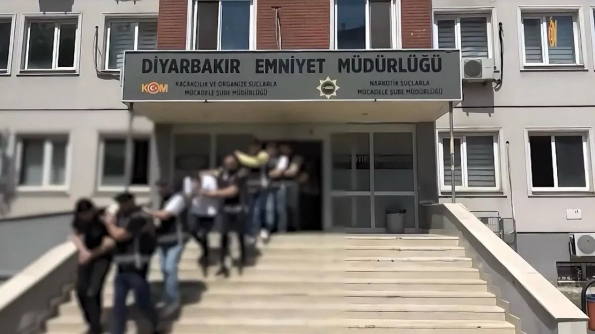 Türkiye arrests 15 after major crime gang crackdown