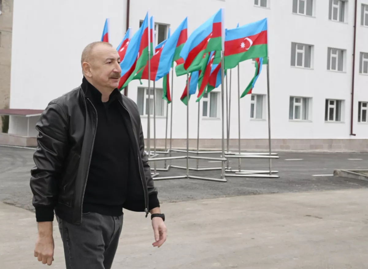 Azerbaijani president reviews master plan of Aghdara city PHOTO