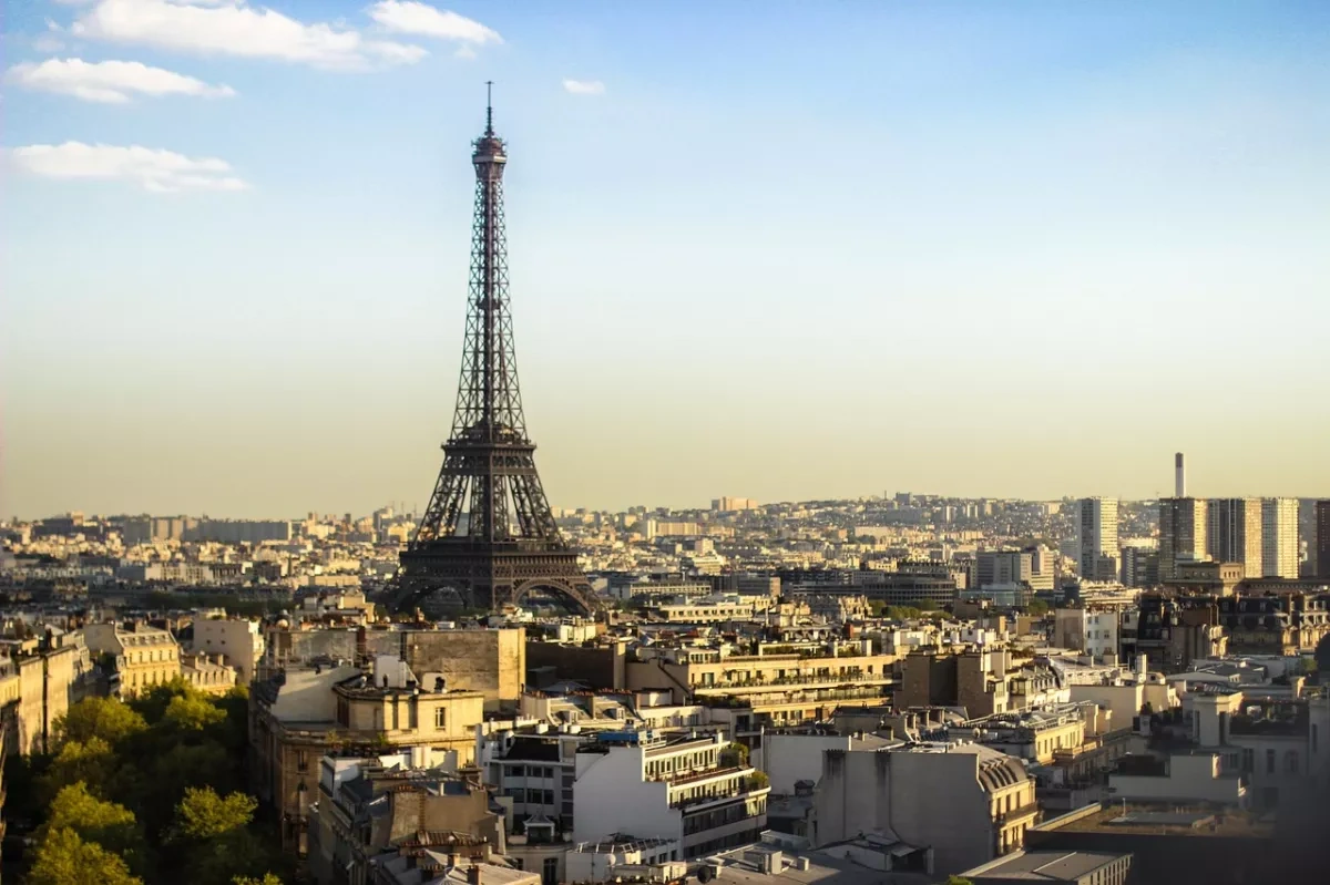 France calls for tough budget cuts ahead of 2027 presidential election