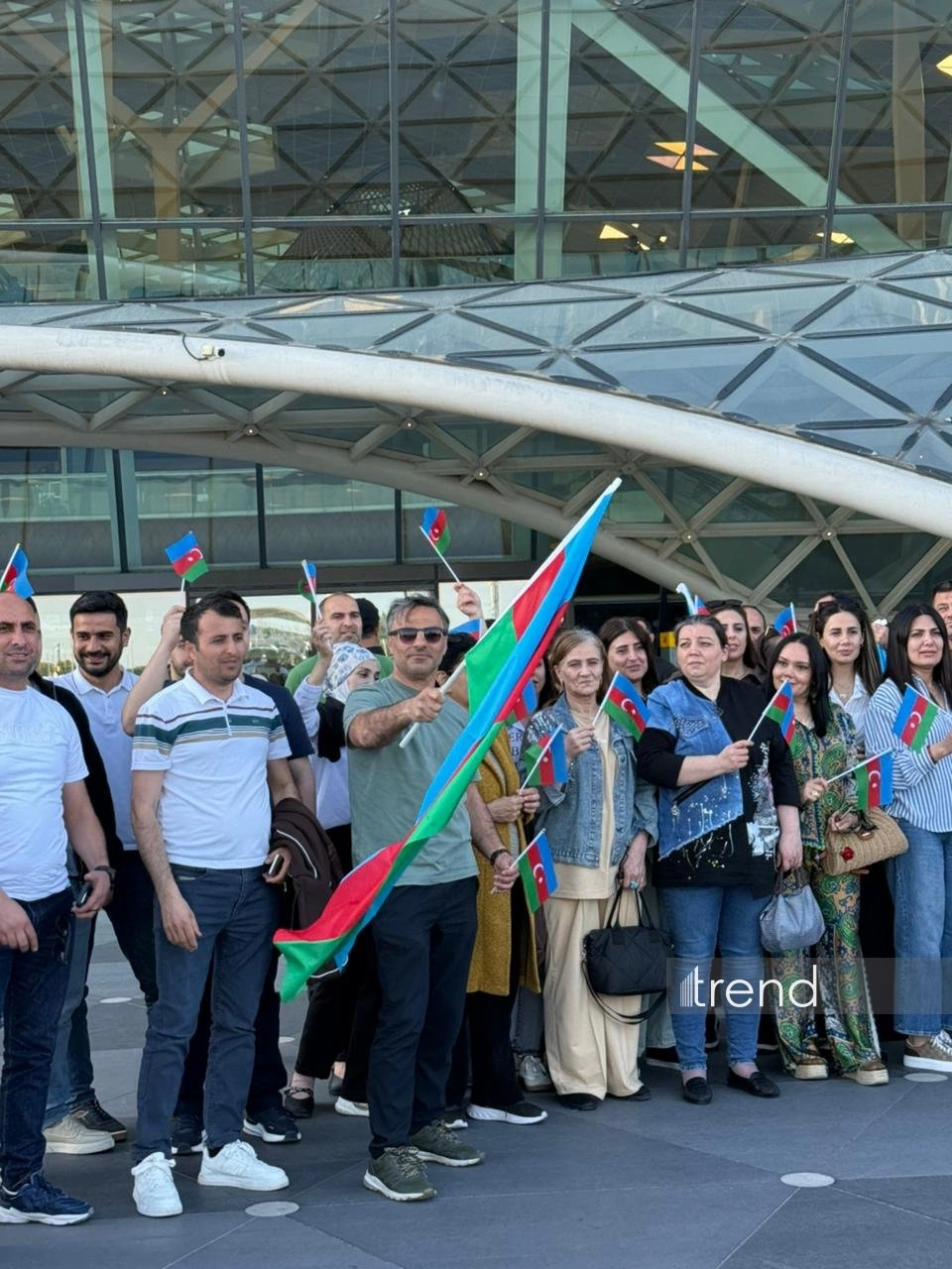 Azerbaijan’s European minifootball champions return home (PHOTO)