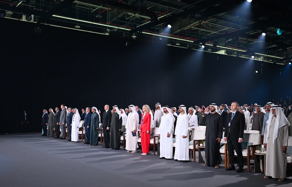 President Ilham Aliyev meets with President of United Arab Emirates in Abu Dhabi (PHOTO)