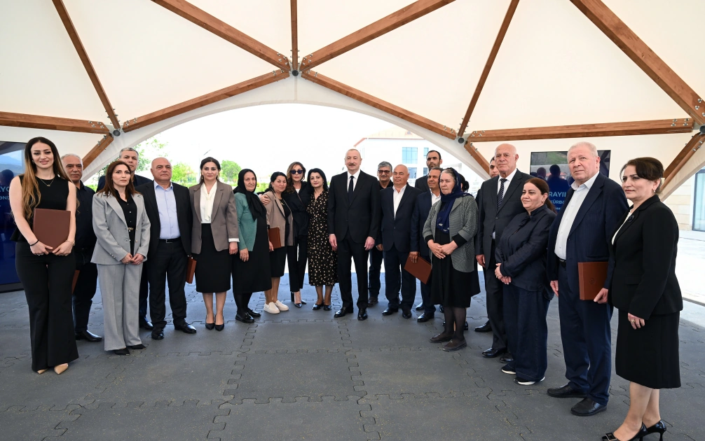 President Ilham Aliyev, First Lady Mehriban Aliyeva meet with residents of Shukurbeyli village of Jabrayil district (PHOTO)