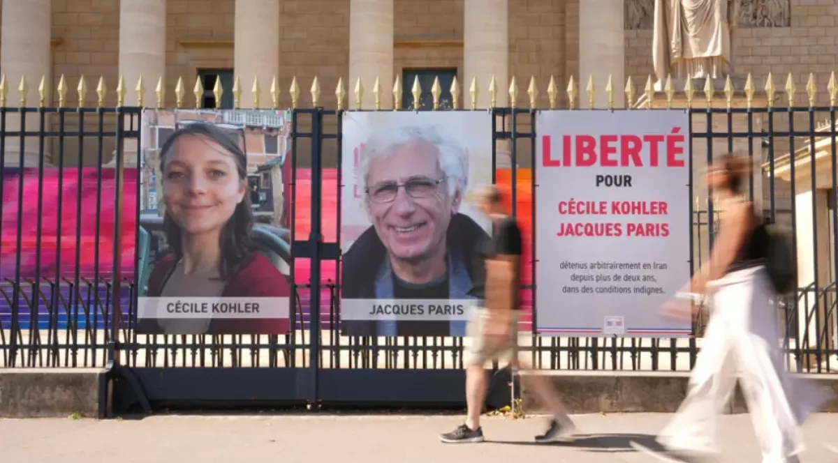 France welcomes release of two former detainees from Iran
