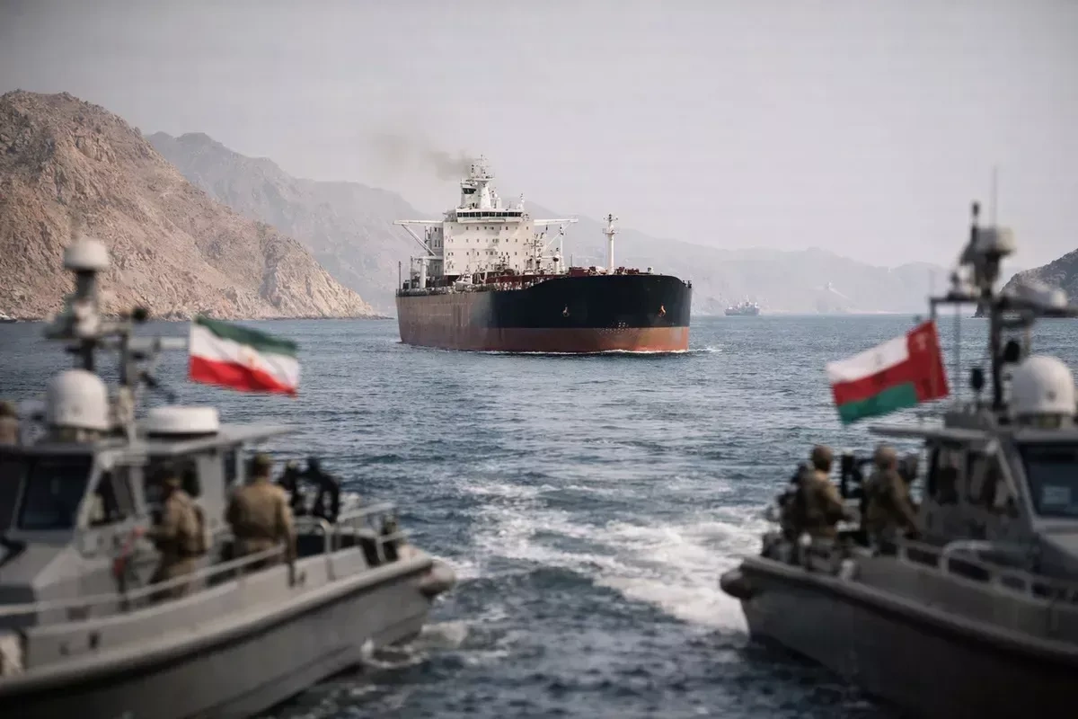 Tasnim: Shipowners can now register passage via Strait of Hormuz online