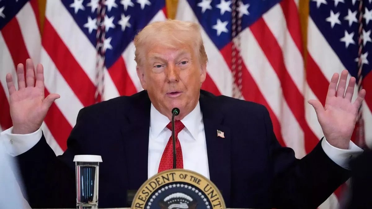 Trump says "large military complex" under construction at White House