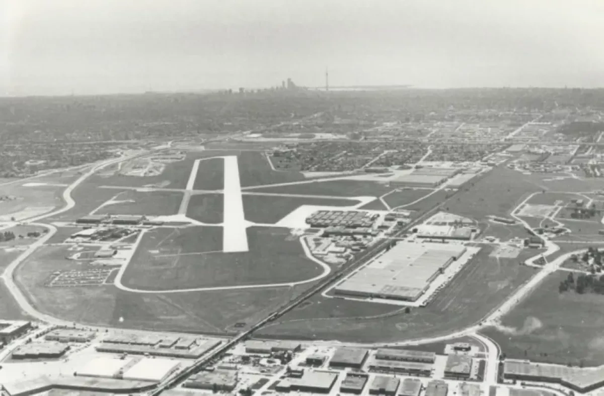 Toronto reimagining century-old airport into sustainable urban district photo