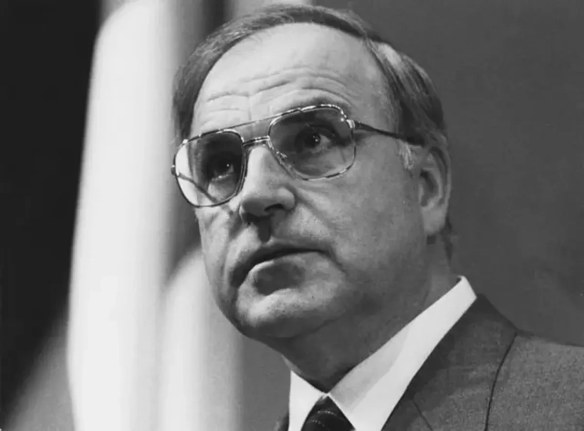 Leadership in conditions of global turbulence Reflections on Kobakhidze’s thesis