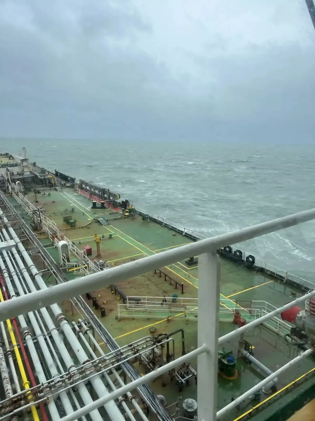 Unity tanker drifts in storm with main engine out of action