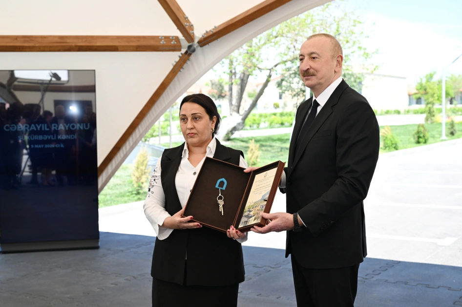 President Ilham Aliyev, First Lady Mehriban Aliyeva meet with residents of Shukurbeyli village of Jabrayil district (PHOTO)