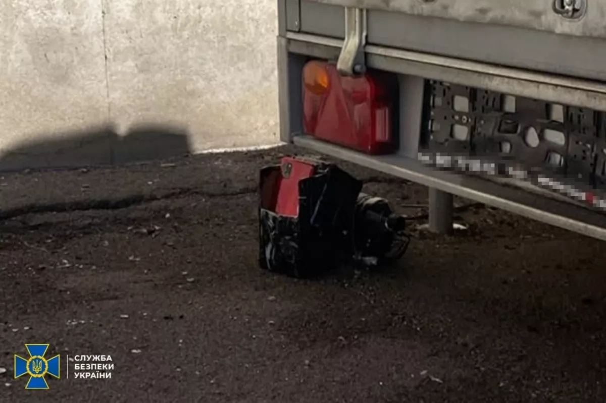 Ukraine detains two men accused of planning FSB-directed attack PHOTO