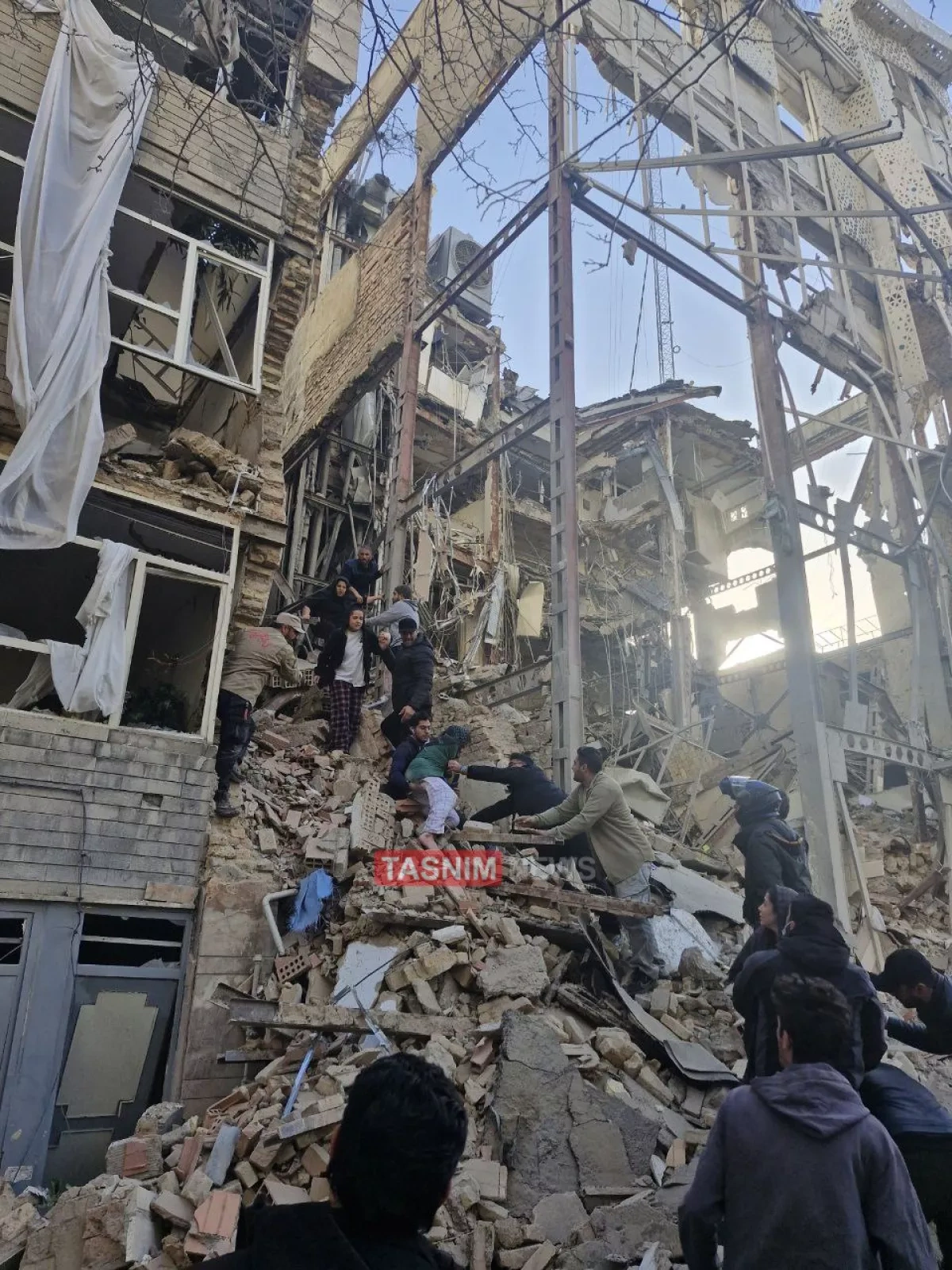 Five killed in Israeli rocket strike on western Iranian city Video