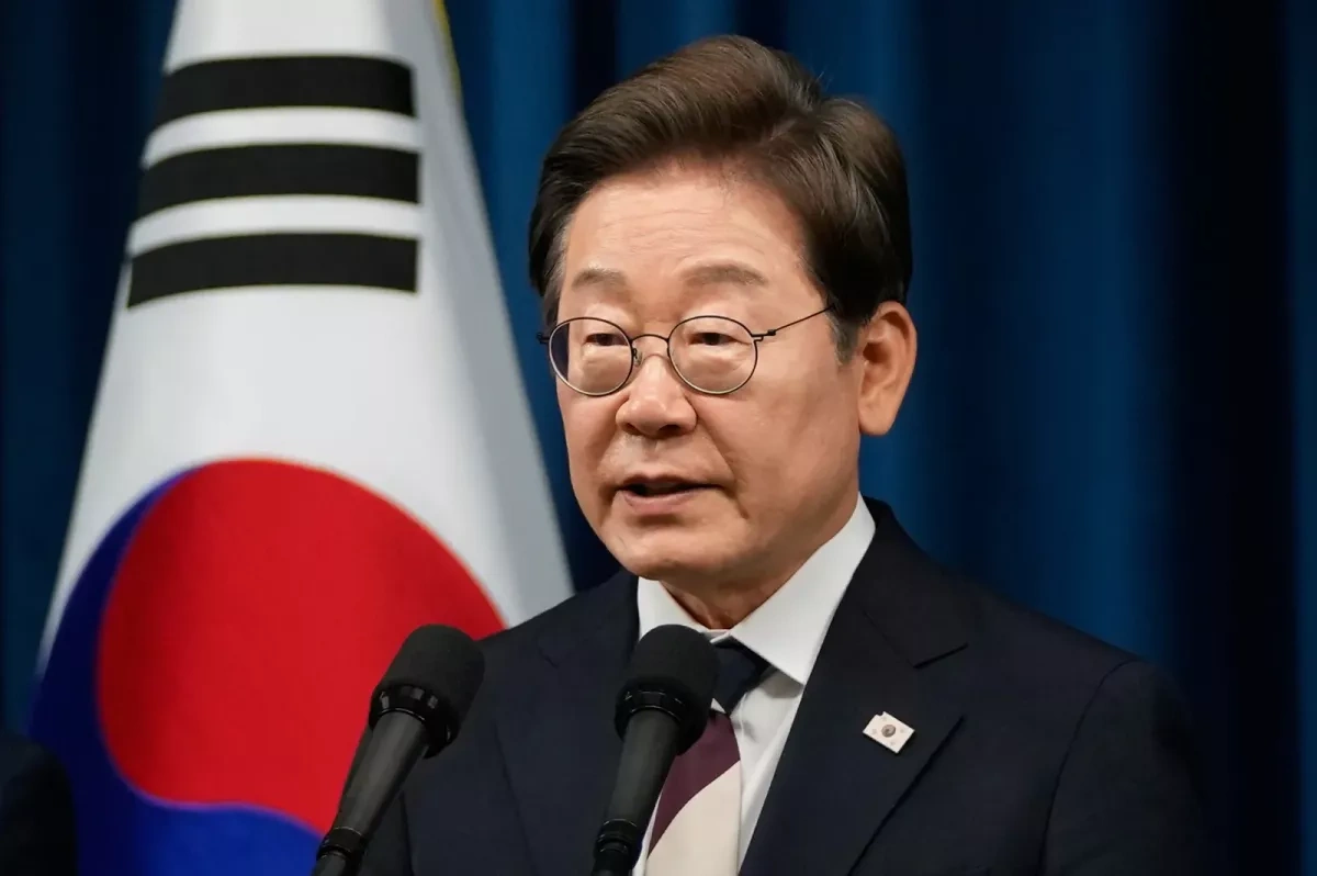 South Korea's president meets NATO chief to discuss expanding partnership