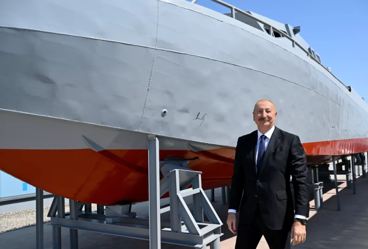 President Aliyev, first lady visit Azerbaijan’s Navy, inspect naval capabilities PHOTO