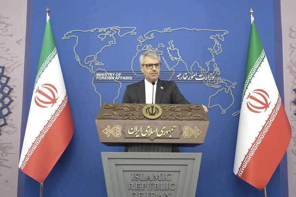 Iran rules out talks with US as foreign minister travels to Iraq