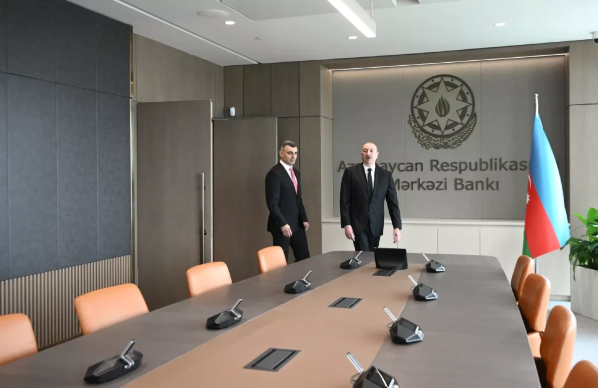 Azerbaijani president inaugurates new Central Bank administrative building PHOTO