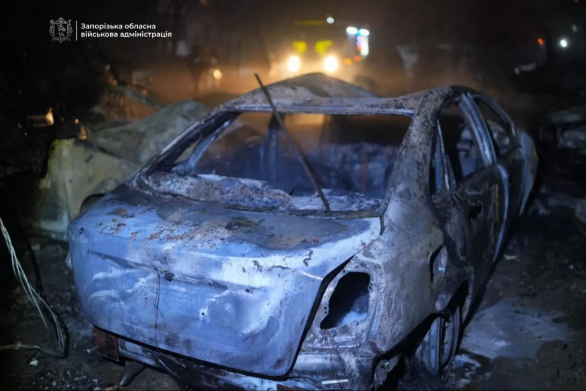 Woman dies, four others hurt after Russia massively strikes Zaporizhzhia PHOTO
