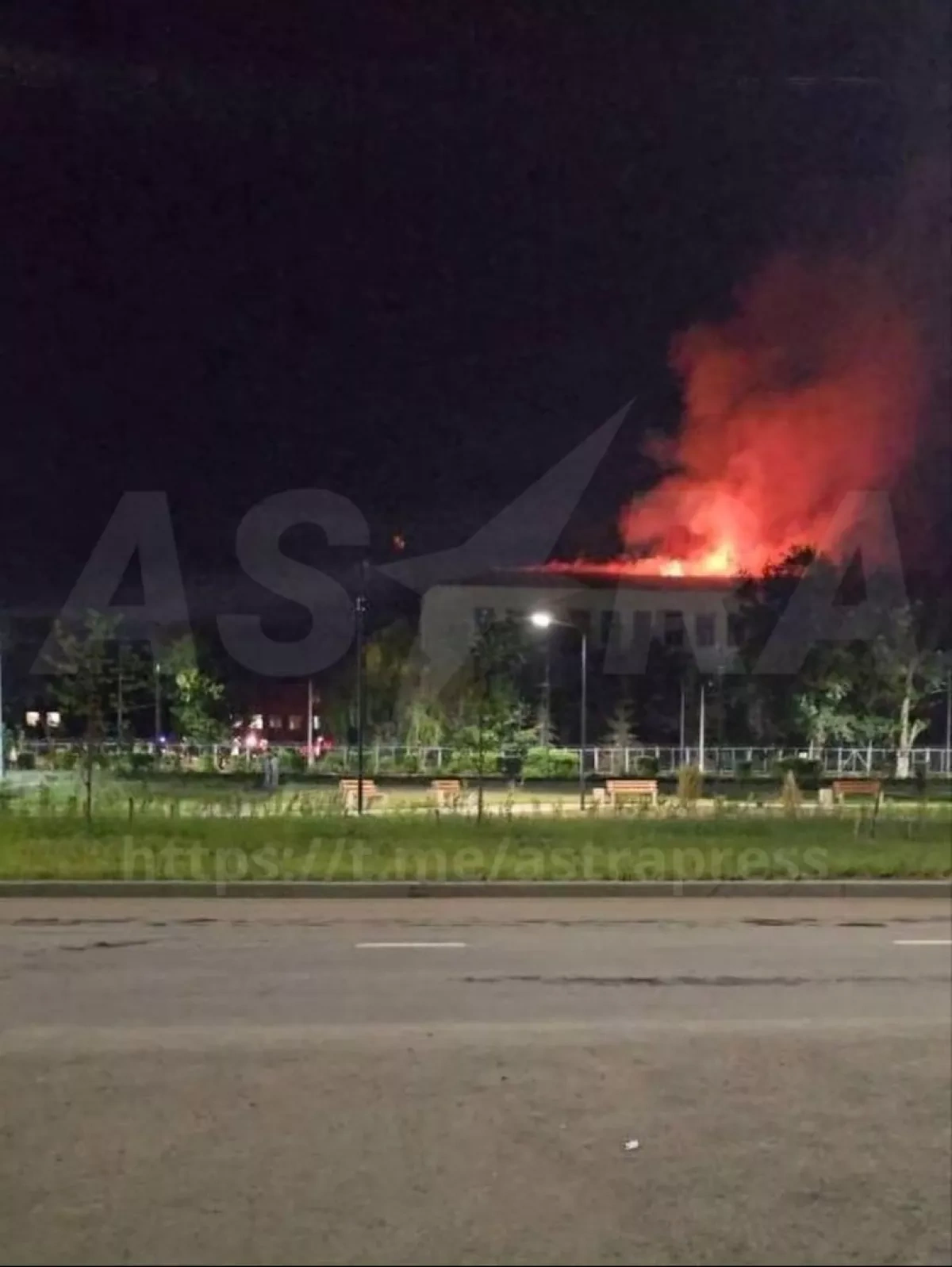 Fire breaks out near military site in Russia’s Engels PHOTO