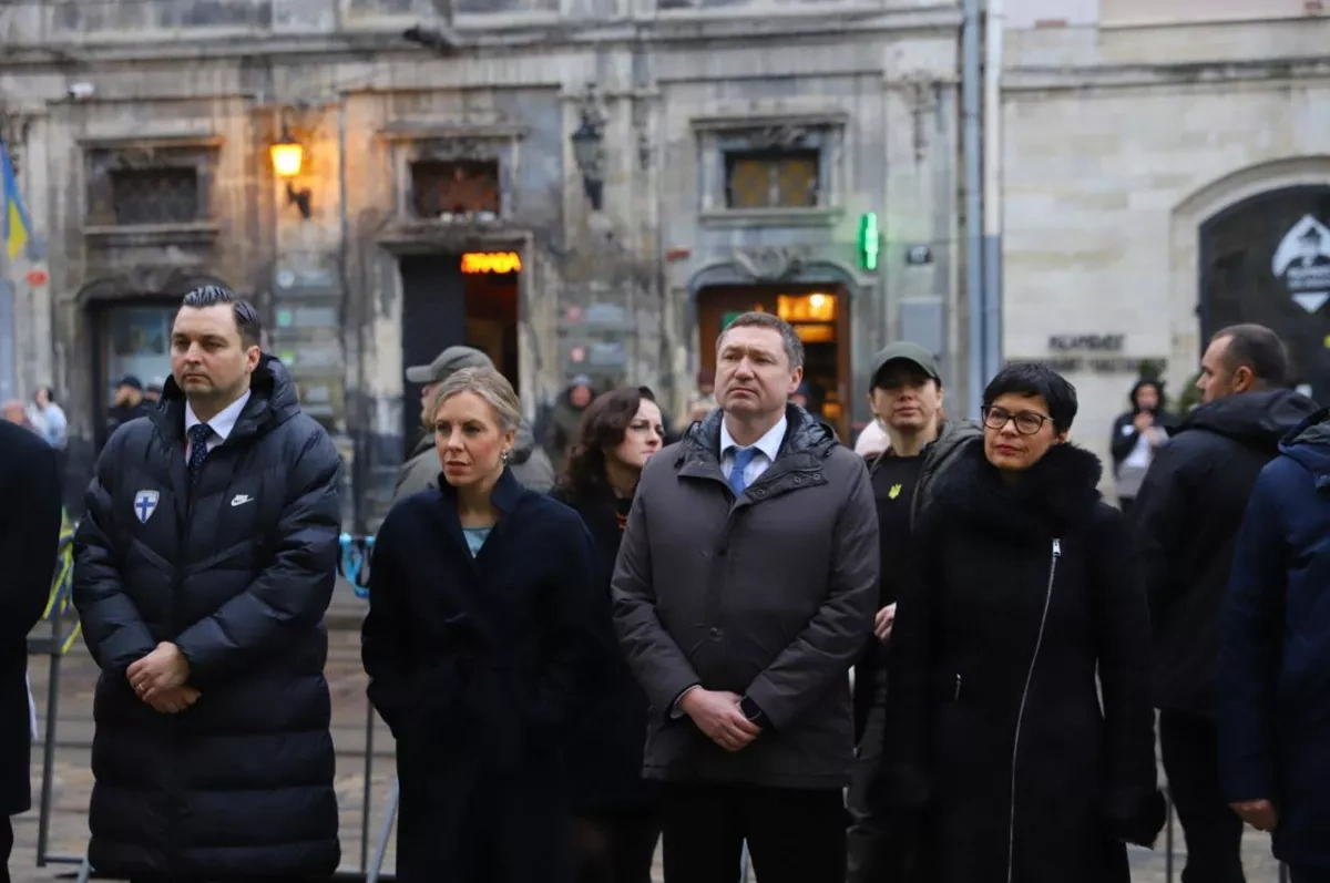 Brussels outmaneuvers Hungary to keep Ukraine’s EU path alive