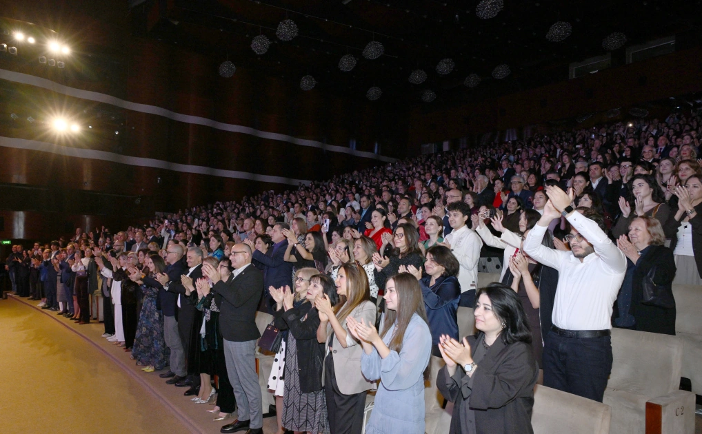 Heydar Aliyev Foundation VP Leyla Aliyeva attends premiere of opera “Turandot” (PHOTO)